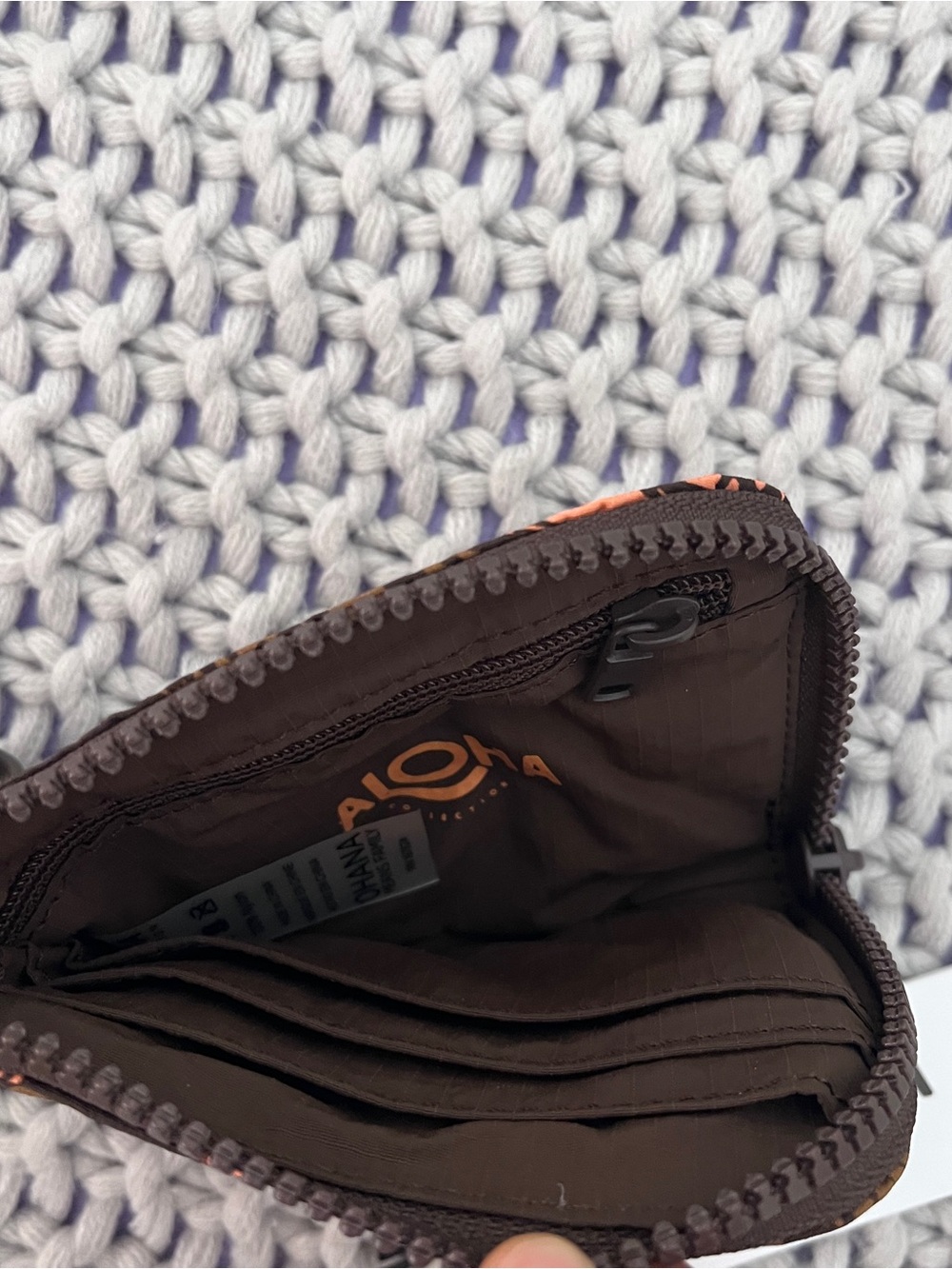 Aloha Collection• GO-TO WRISTLET Shoreline Coconut Shells - Picture 5 of 12